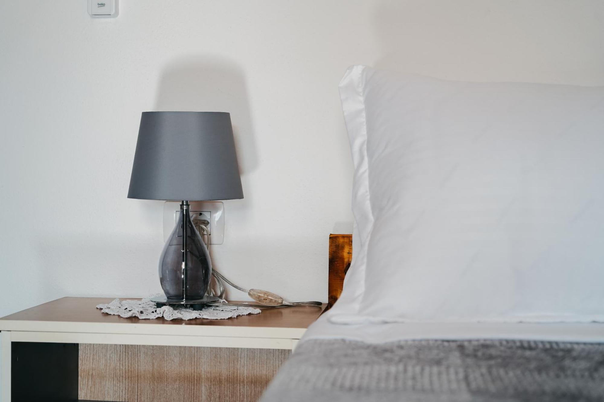 Hotel Bujtina Anlu Nepravishte Zewnętrze zdjęcie