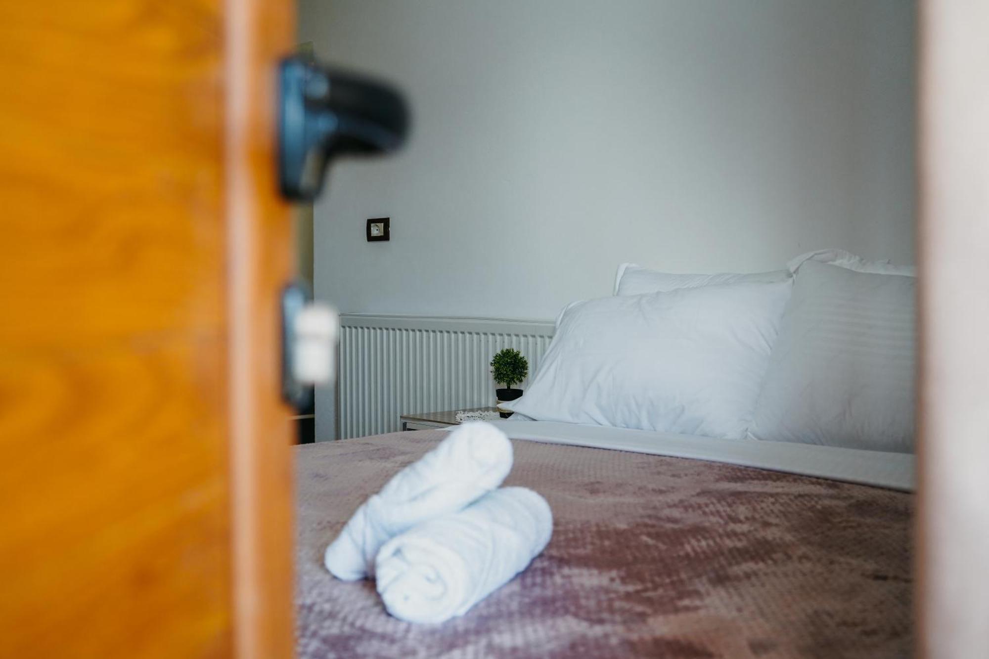 Hotel Bujtina Anlu Nepravishte Zewnętrze zdjęcie