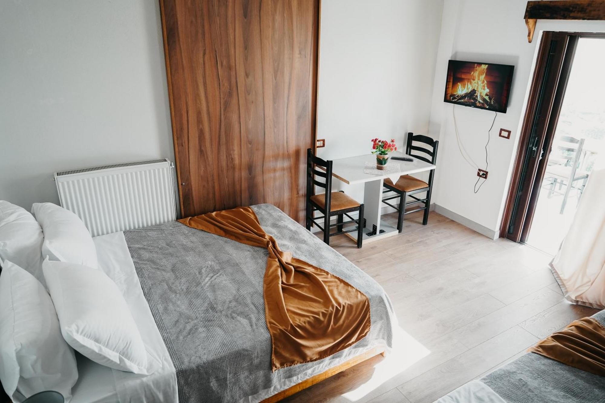 Hotel Bujtina Anlu Nepravishte Zewnętrze zdjęcie