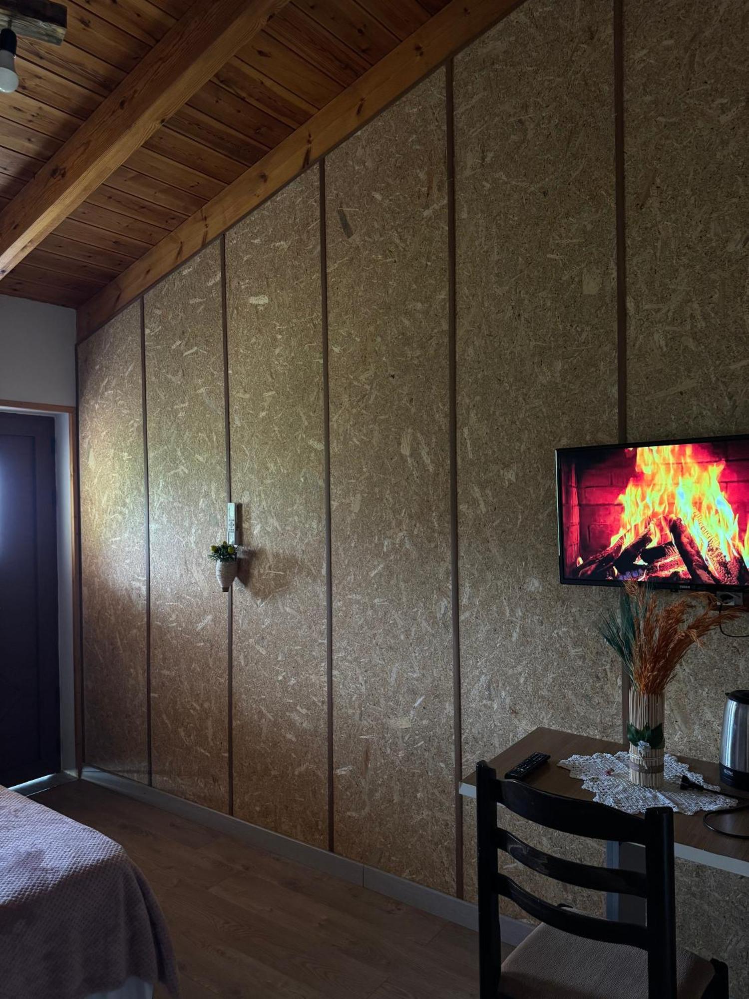 Hotel Bujtina Anlu Nepravishte Zewnętrze zdjęcie