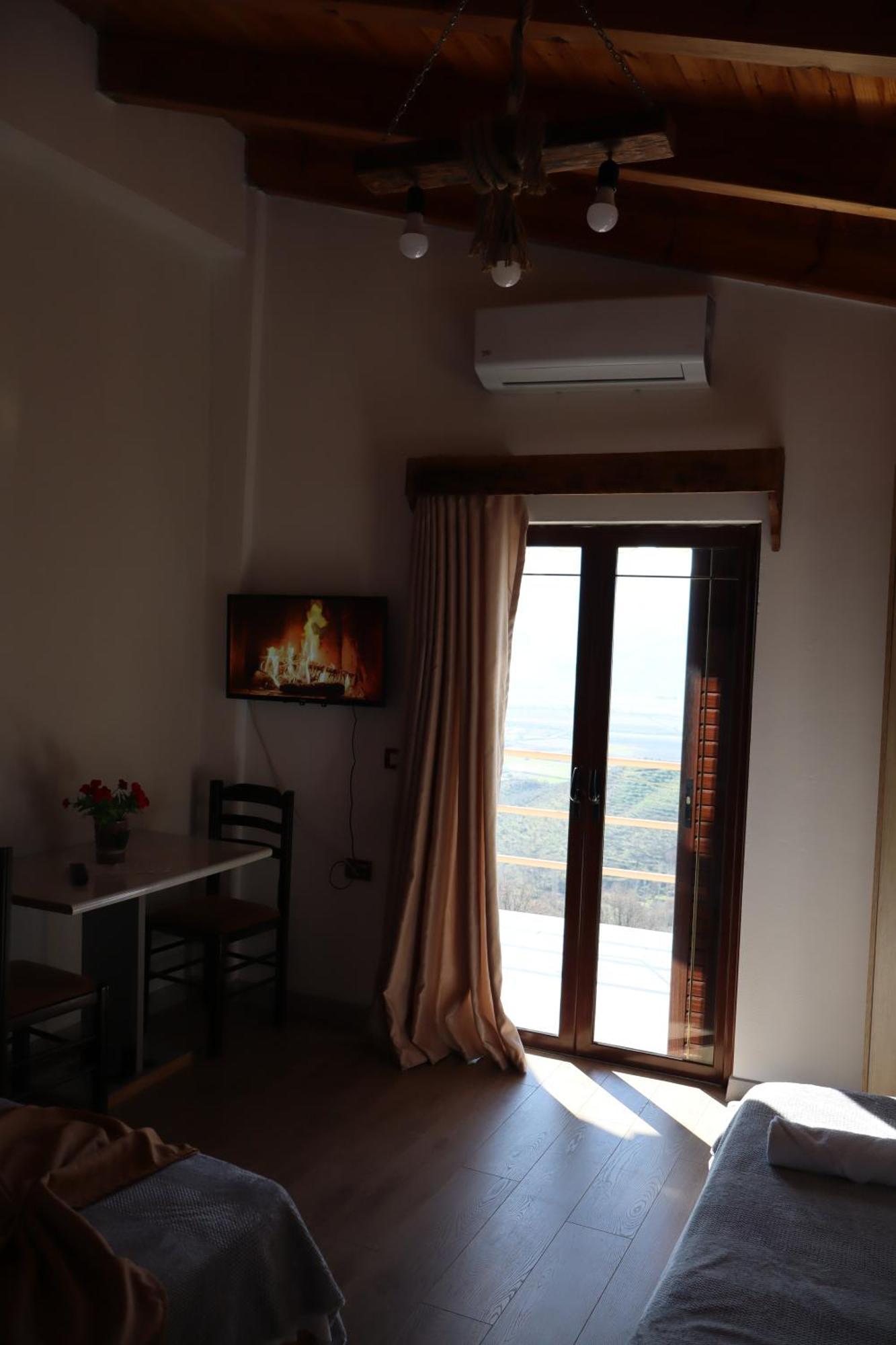 Hotel Bujtina Anlu Nepravishte Zewnętrze zdjęcie