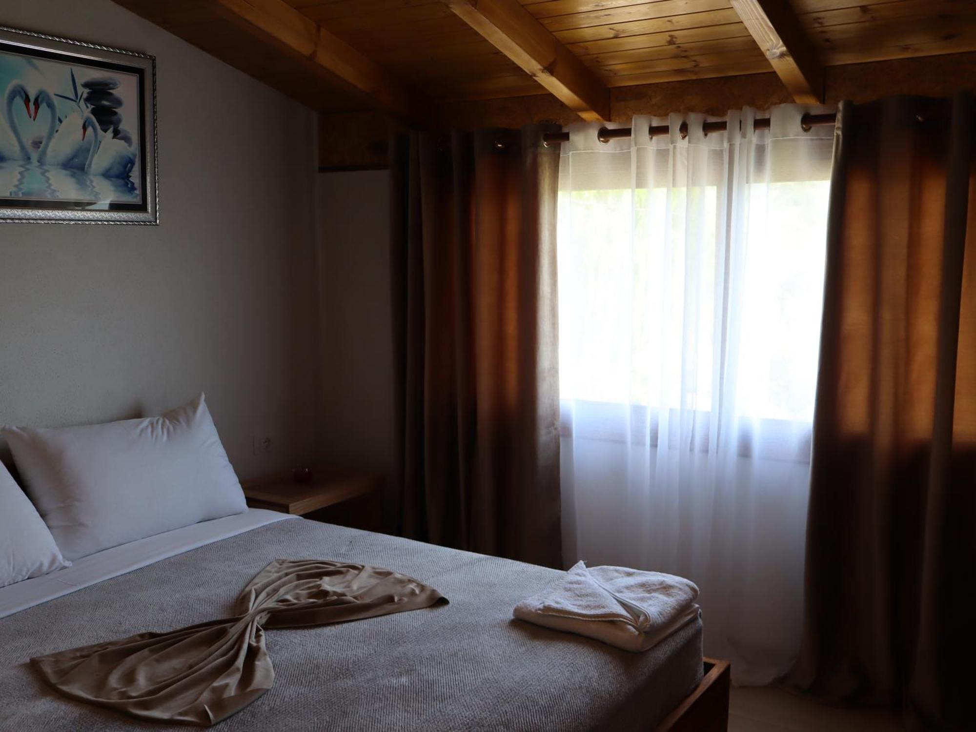 Hotel Bujtina Anlu Nepravishte Zewnętrze zdjęcie
