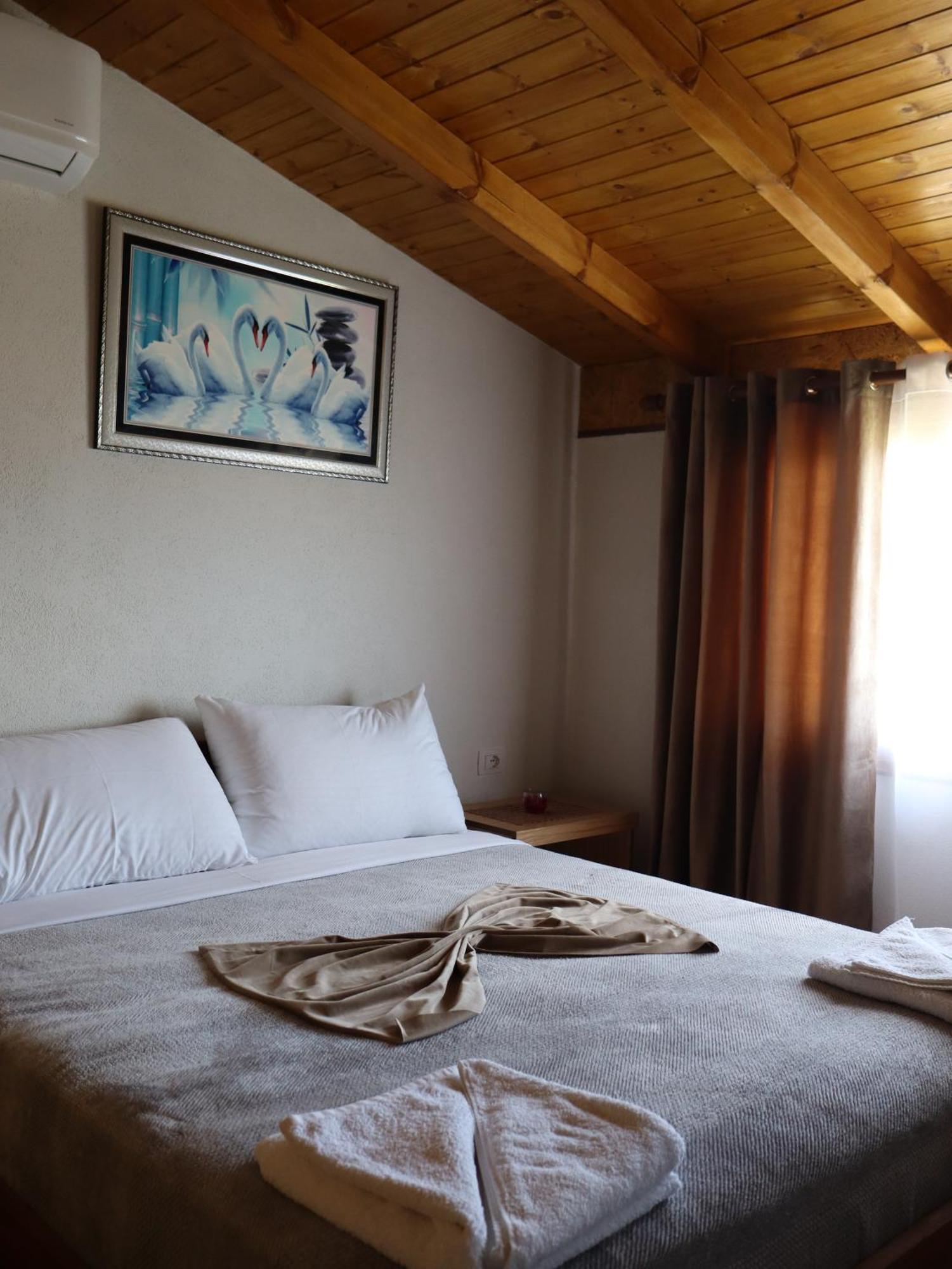 Hotel Bujtina Anlu Nepravishte Zewnętrze zdjęcie
